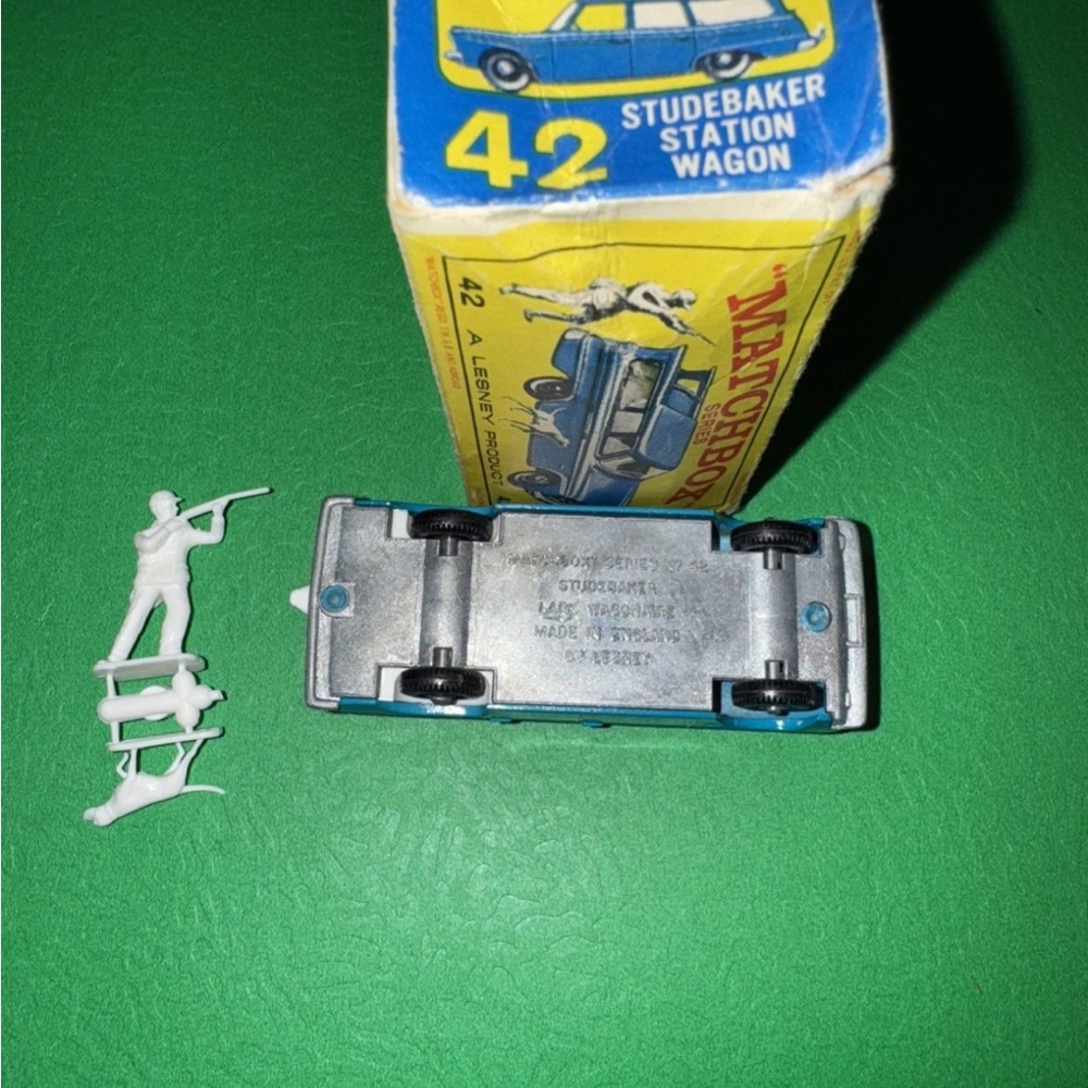 Vintage Matchbox Blue Studebaker Station Wagon Toy Car - Picture 4 of 5